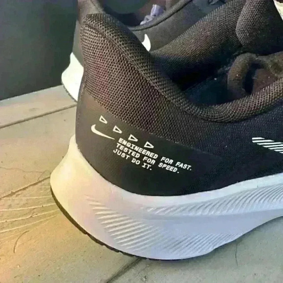 Nike mens Quest 4 Running - Picture 4 of 5